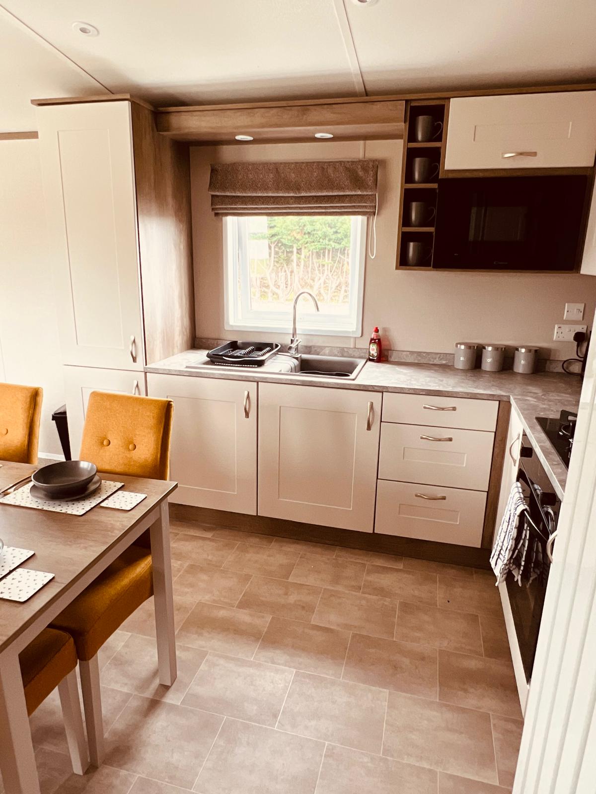 erins lakes and lodges gallery image